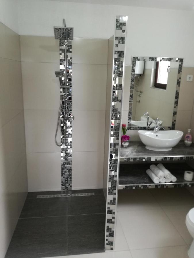 Apartmani Natura Sanski Most エクステリア 写真